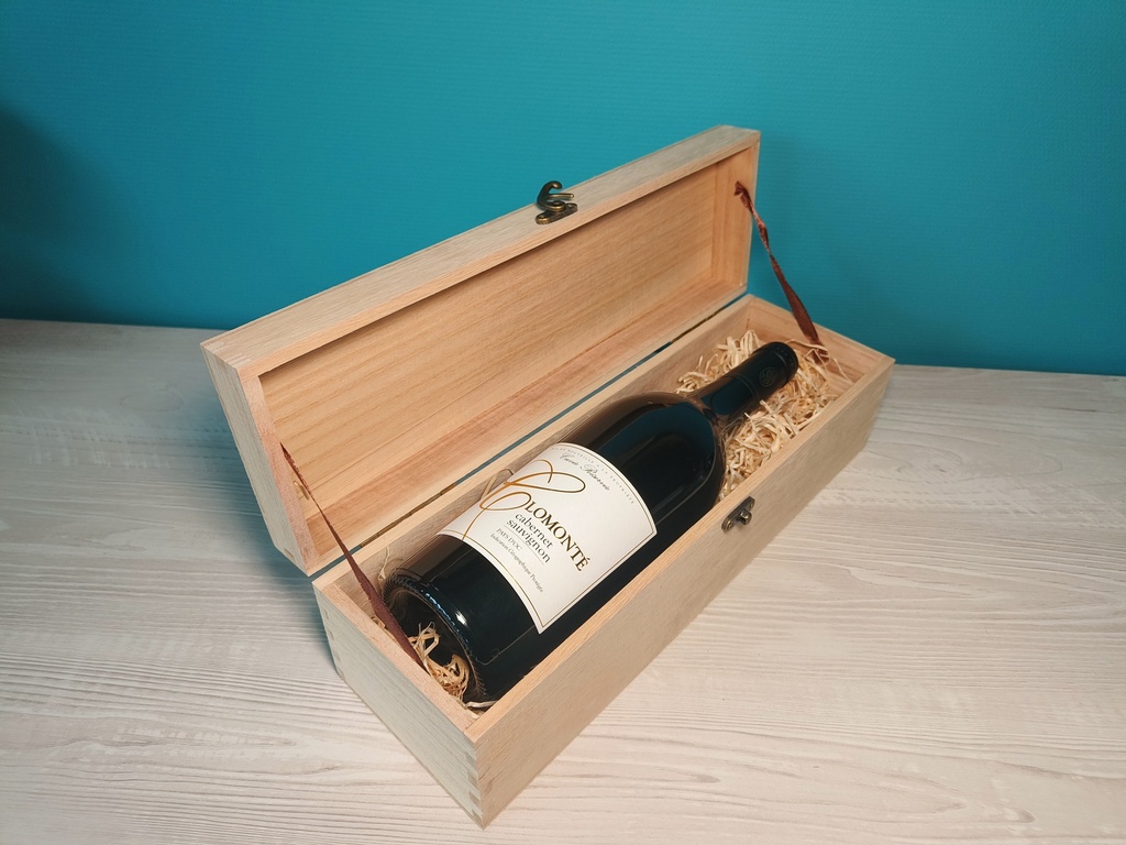 Wine case