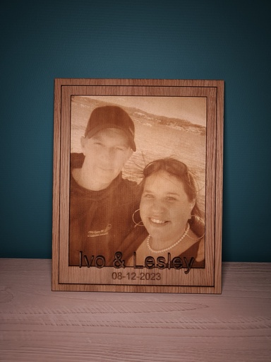 Engraved picture including frame - personalizable