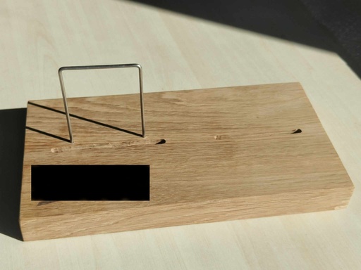 Brochure holder with engraved logo - personalizable